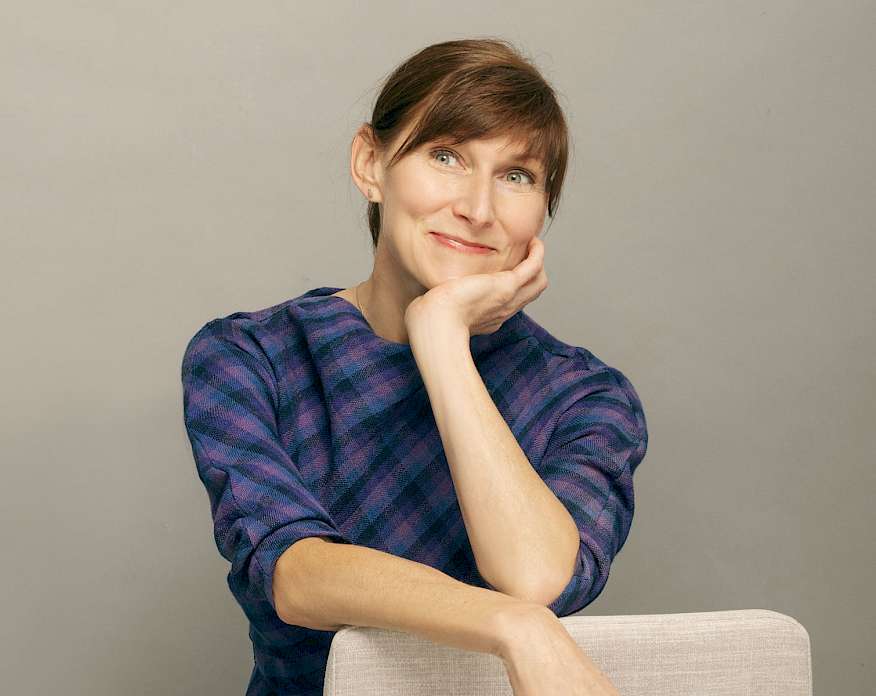 Headshot of Catherine Walworth.