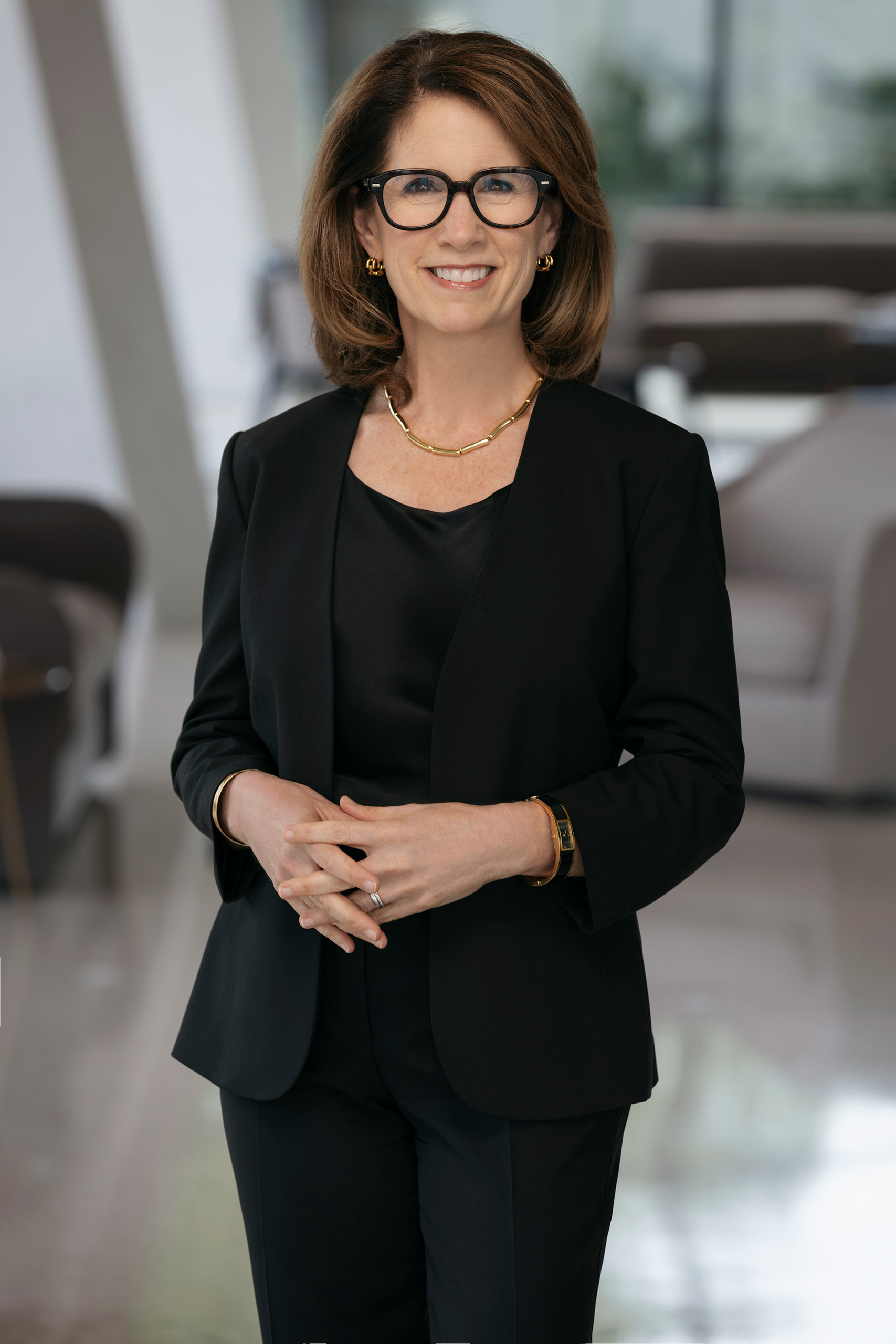 Dr. Victoria Ramirez