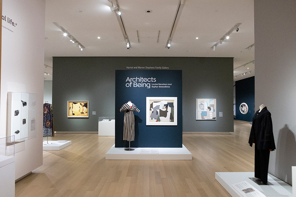 Photo of an art gallery at the Arkansas Museum of Fine Arts.