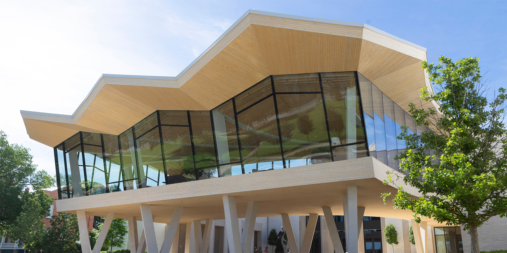 Photo of the Courtyard Entrance to the Arkansas Museum of Fine Arts.