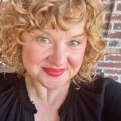 Headshot of Kerri Michael.