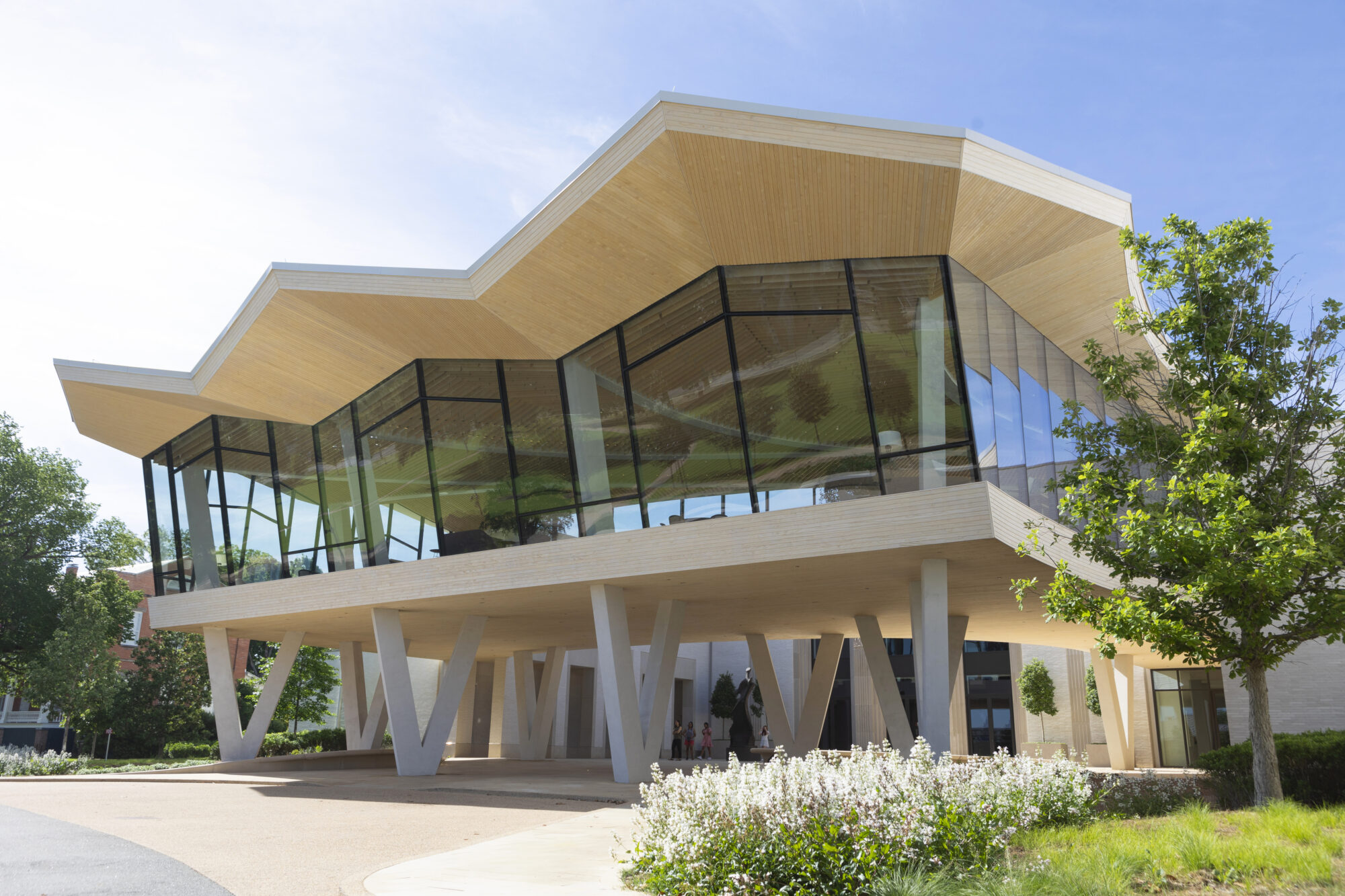 Arkansas Museum of Fine Arts Named a 2025 Recipient of the National Medal for Museum and Library Service